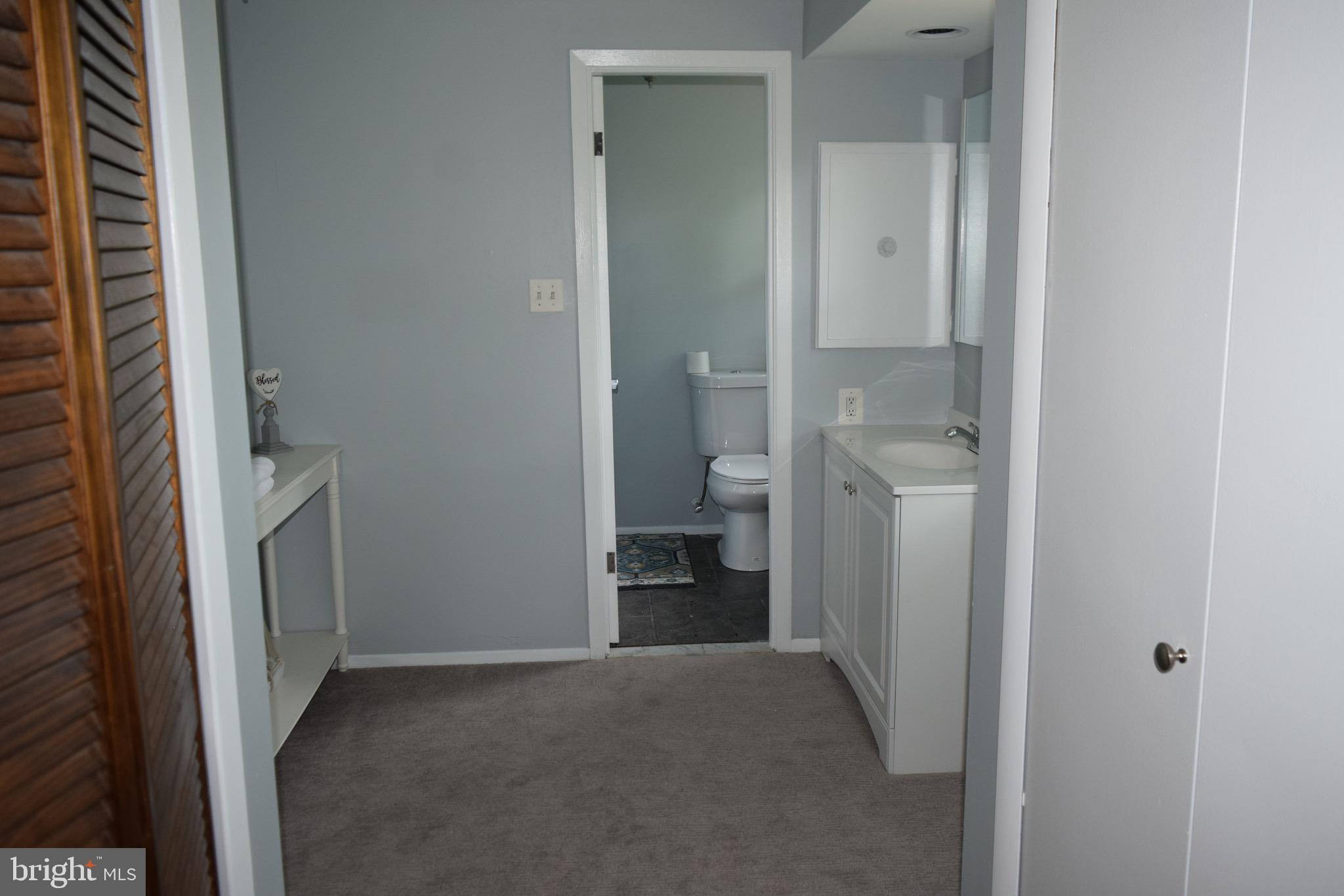 2 Country Club Road Willingboro, NJ 08046 - Photo 25 of 33