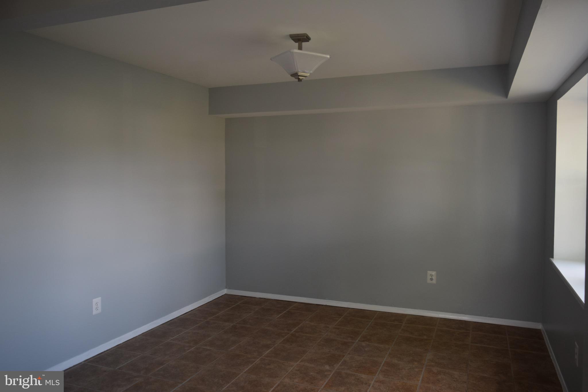 2 Country Club Road Willingboro, NJ 08046 - Photo 7 of 33