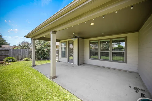 $425,000 | 15211 Sunlight Bay Court, Cypress, TX 77429