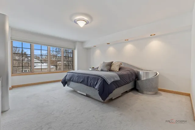 $1,150,000 | 395 Blue Ash Drive, Buffalo Grove, IL 60089