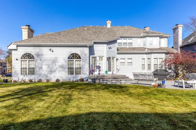 $1,150,000 | 395 Blue Ash Drive, Buffalo Grove, IL 60089