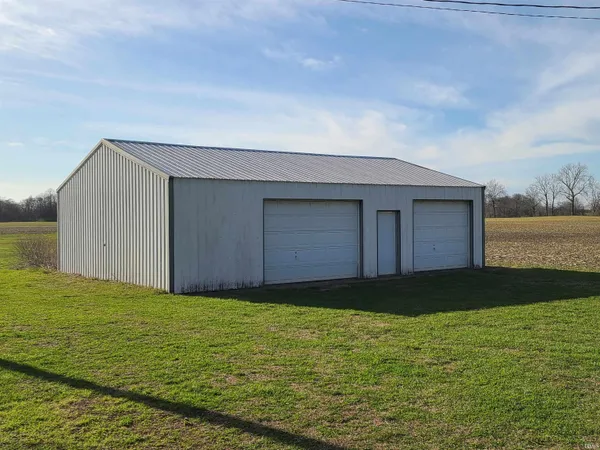 $229,000 | 1071 North 150 West, Washington, IN 47501