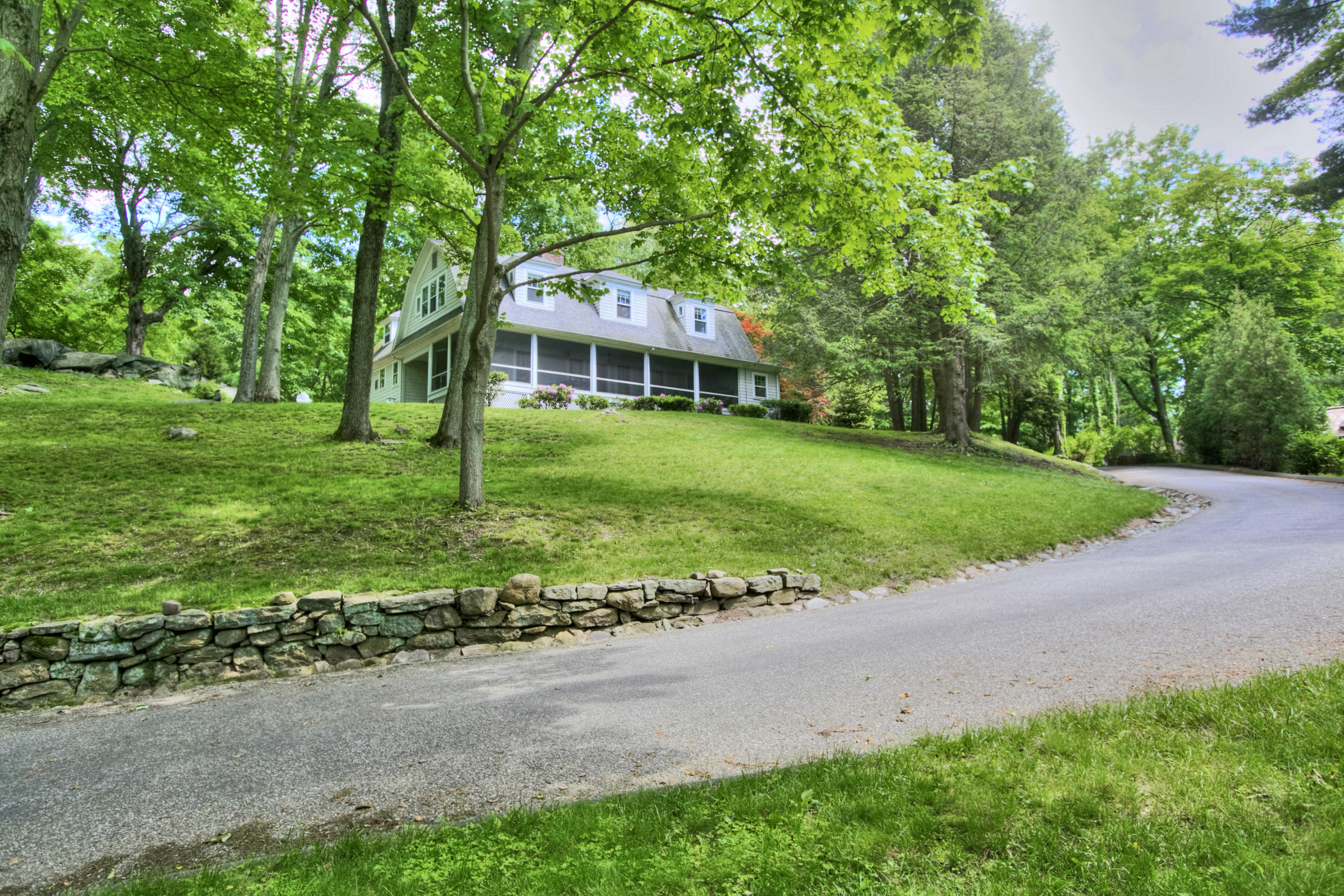 42 Goodwives River Road Darien, CT 06820 - Photo 26 of 29 99189446-24
