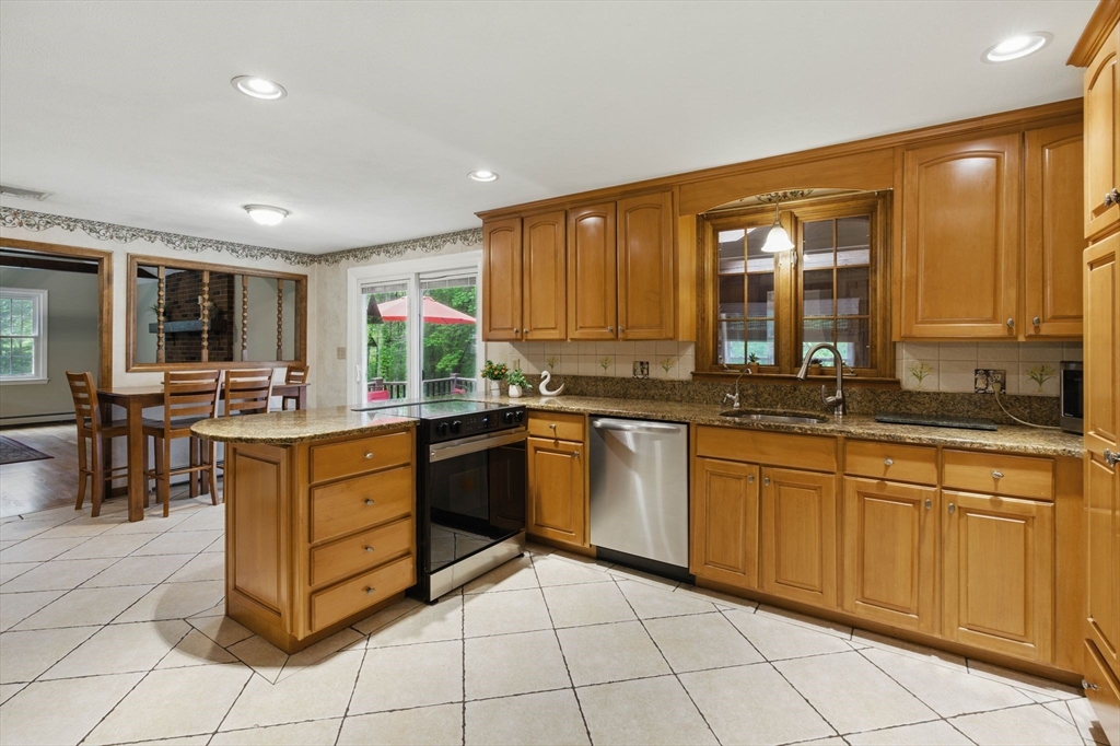 3 Old Topsfield Road Boxford, MA 01921 - Photo 8 of 26