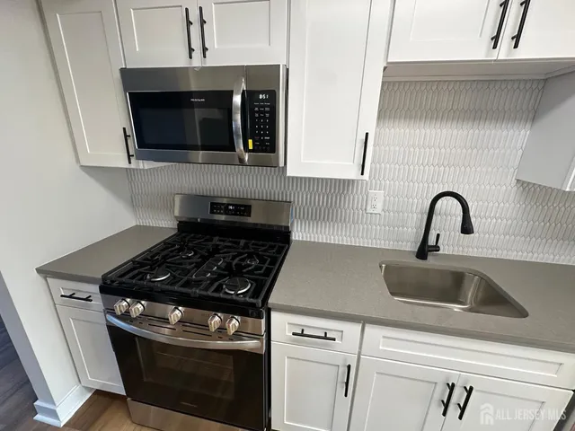 $429,900 | 172 Nathan Drive, North Brunswick, NJ 08902