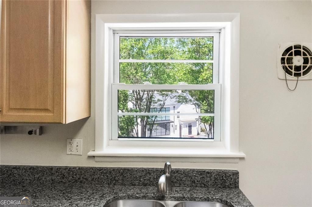 3660 Peachtree Road Northeast, Unit C2 Atlanta, GA 30319 - Photo 10 of 26