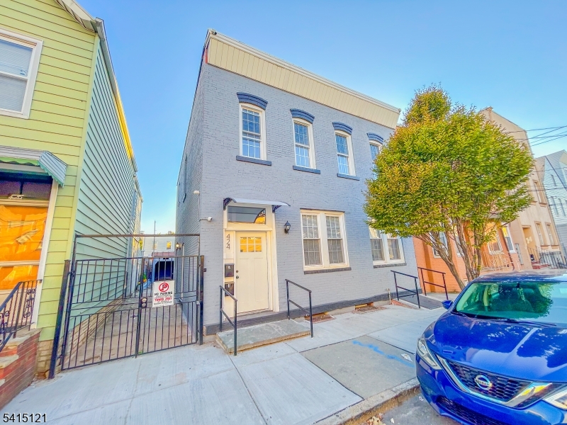 424 Walnut Street, Unit 2 Newark, NJ 07105 - Photo 9 of 10