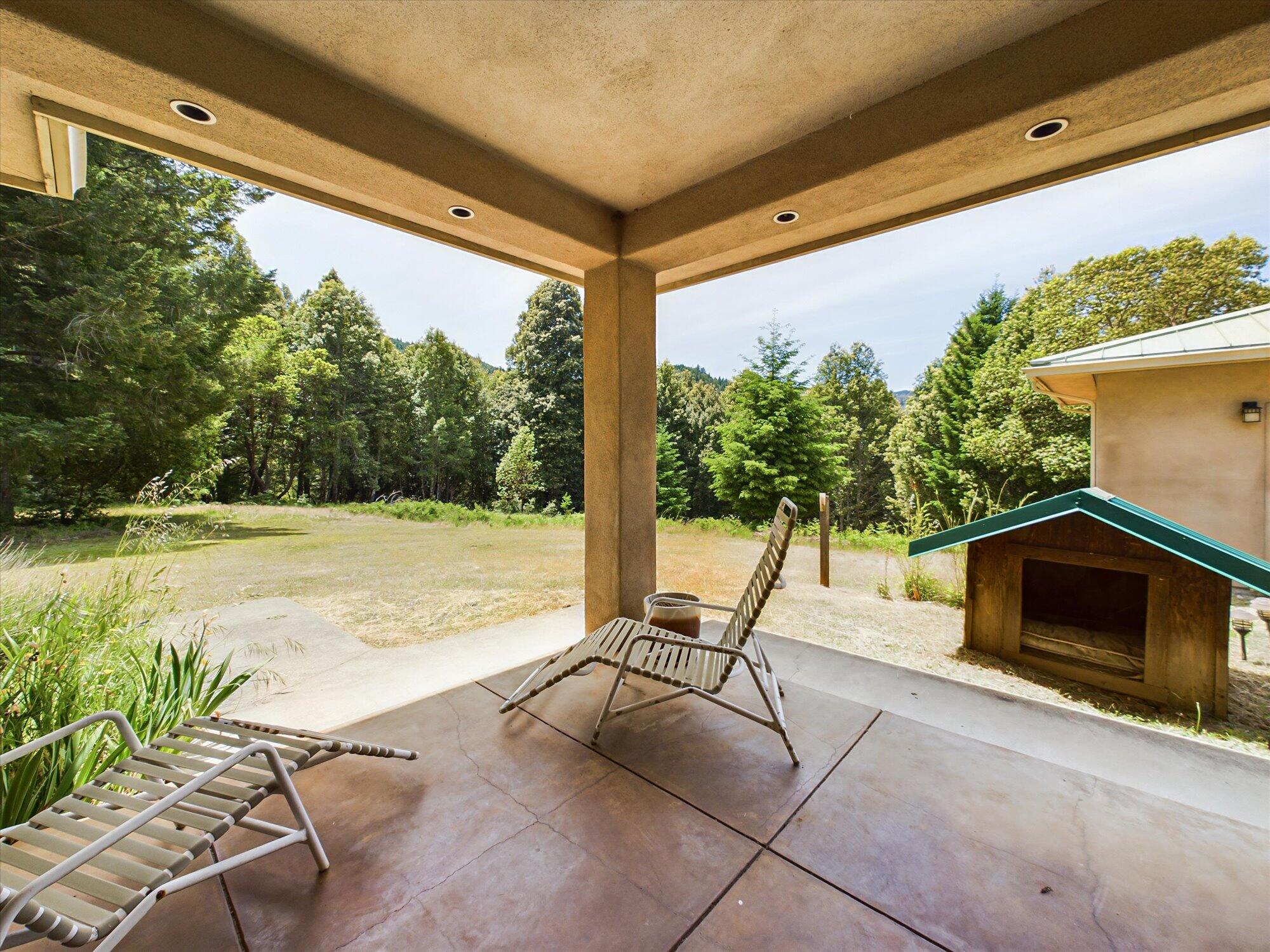 5500 Goodman Ranch Road Garberville, CA 95542 - Photo 25 of 153