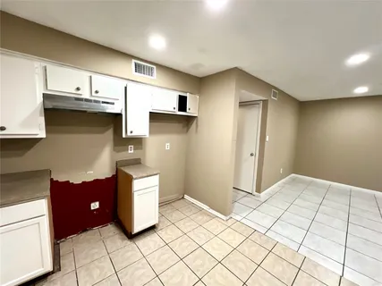 $100,000 | 7140 South Dairy Ashford Road, Houston, TX 77072