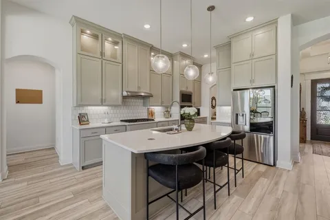 $700,000 | 2012 Gathering Trail, Argyle, TX 76226