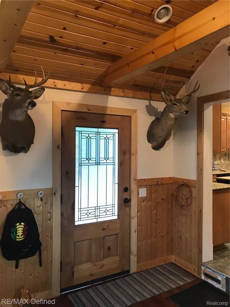 6397 South State Road Goodrich, MI 48438 - Photo 11 of 29 Family Room