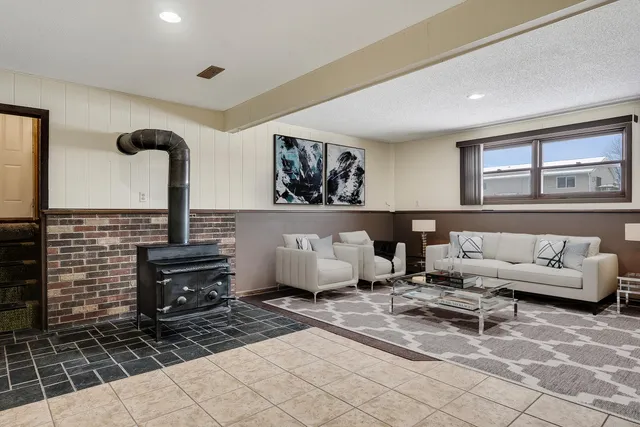 $259,900 | 906 Redwood Street West, La Crescent, MN 55947