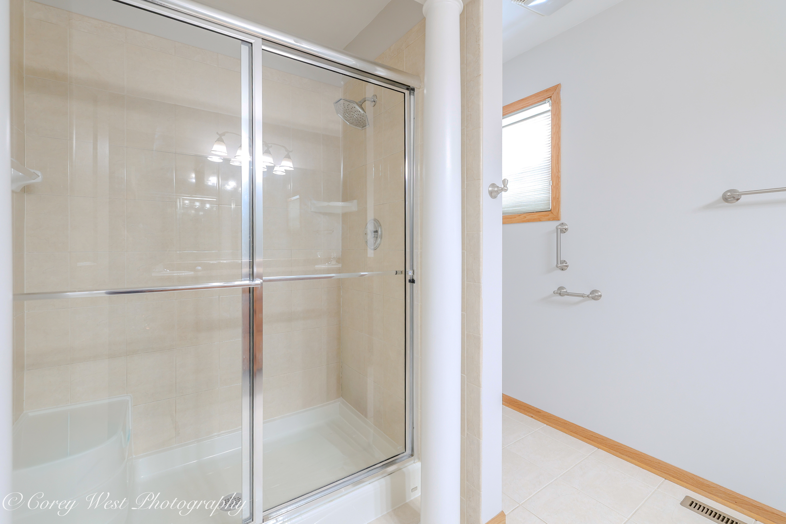620 Ridge Drive Elburn, IL 60119 - Photo 28 of 46 a bathroom with a glass shower door