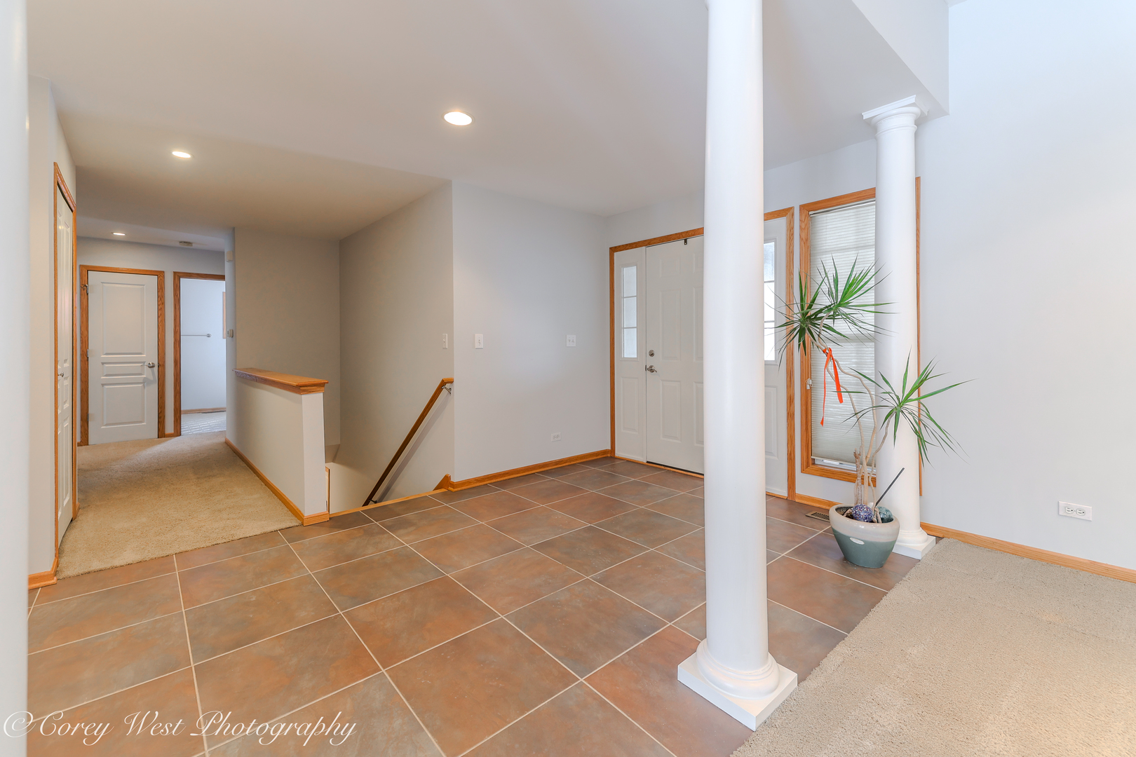 620 Ridge Drive Elburn, IL 60119 - Photo 7 of 46 a view of an empty room and a bathroom