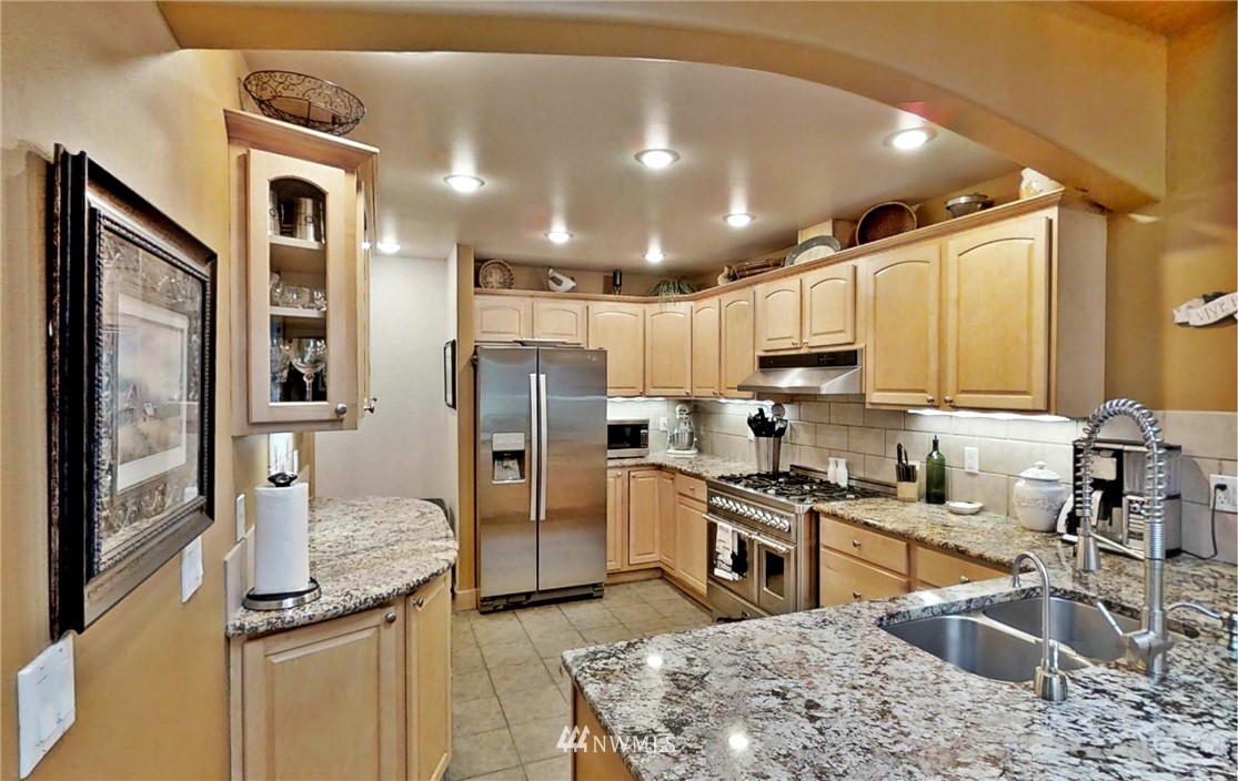 18032 Indian Road La Conner, WA 98257 - Photo 8 of 19 Gallery Image 8