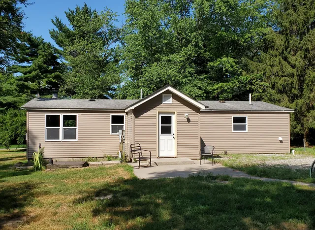 $199,900 | 4345 5th Street, Fair Oaks, IN 47943