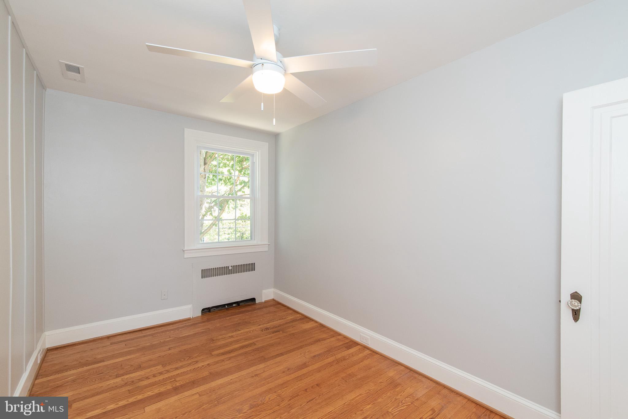 308 Hopkins Road Baltimore, MD 21212 - Photo 21 of 35 BEDROOM THREE/UPPER LEVEL ONE