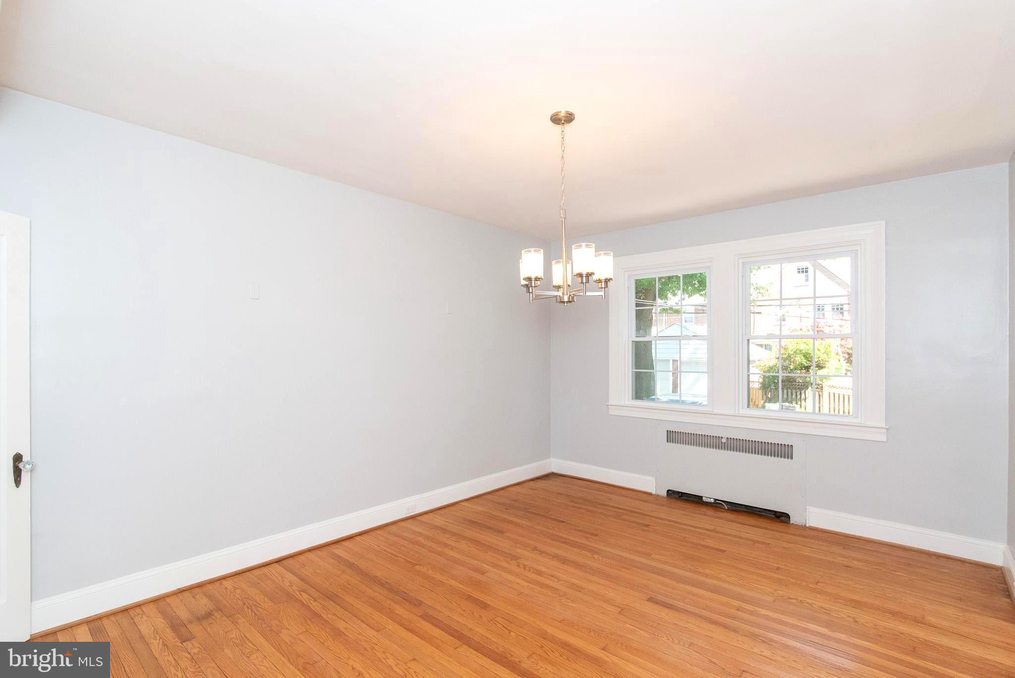 308 Hopkins Road Baltimore, MD 21212 - Photo 7 of 35 DINING ROOM GREAT FOR DINNER PARTIES