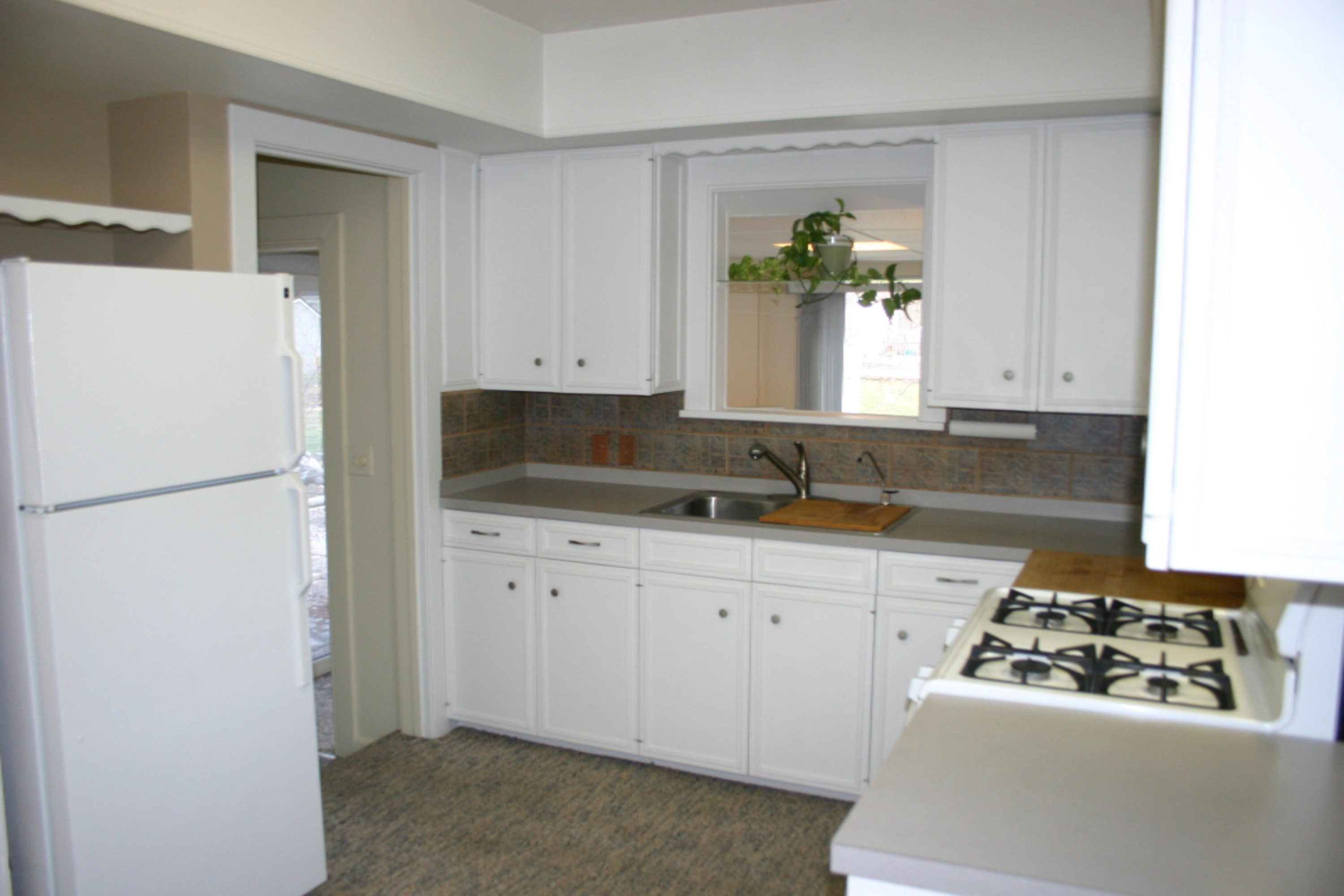 1722 Indian Road Portage, MI 49002 - Photo 16 of 59 IMG_2463