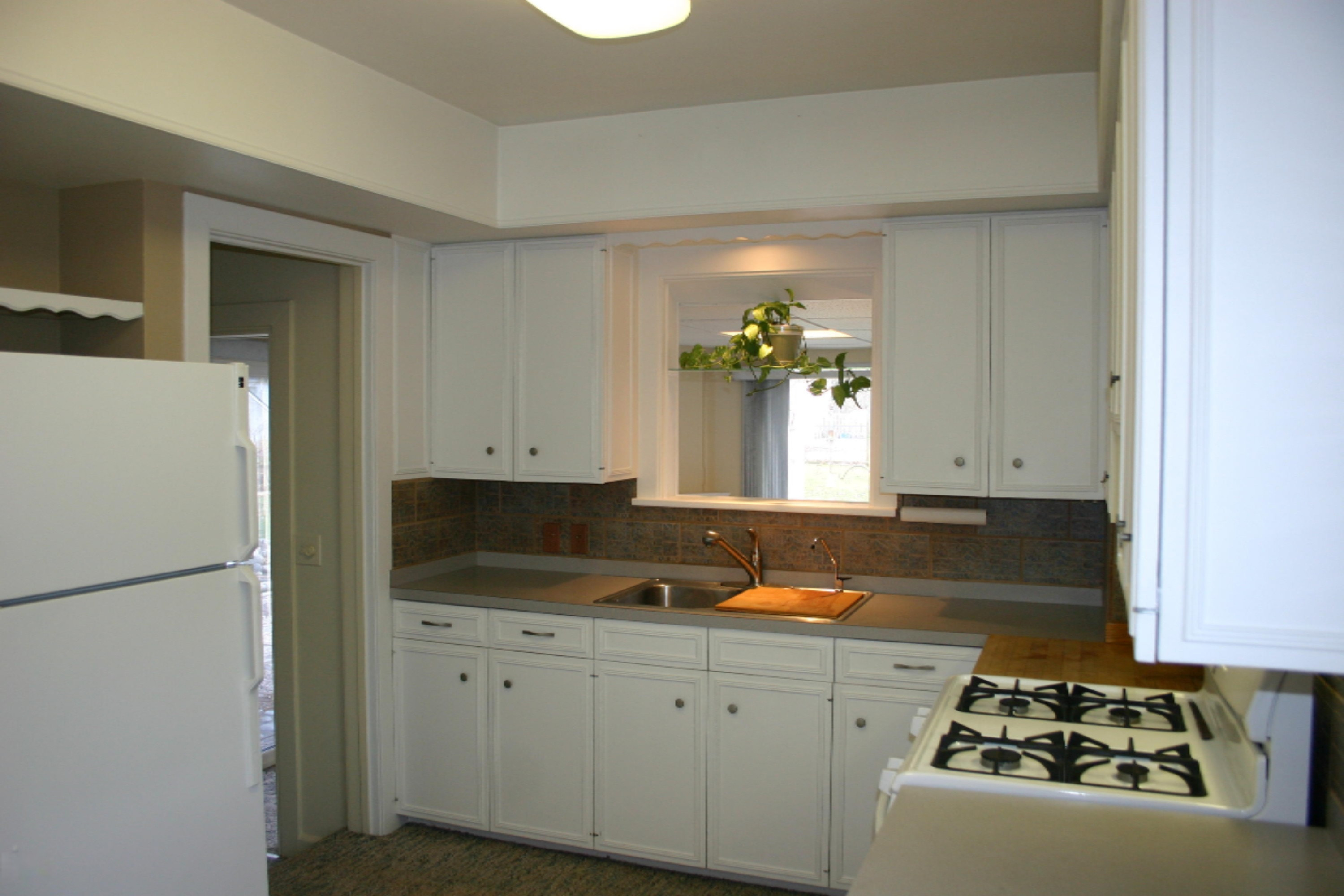 1722 Indian Road Portage, MI 49002 - Photo 18 of 59 IMG_2464