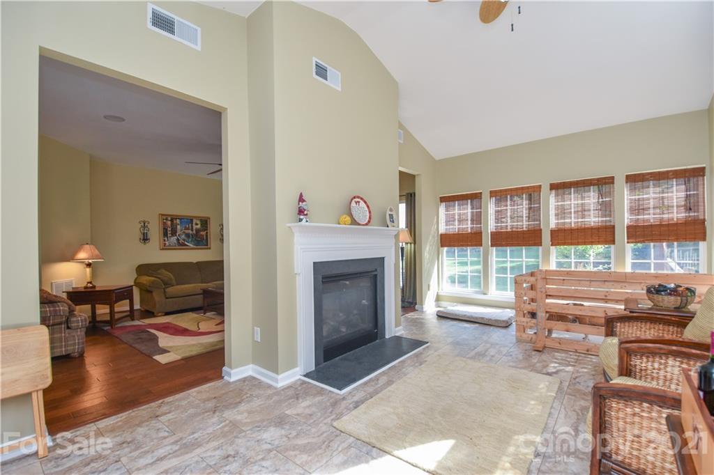 7929 Harbor Ridge Court, Unit 78 Denver, NC 28037 - Photo 14 of 43 Gallery Image 14