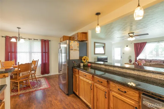 $208,000 | 708 Pardee Road, Godfrey, IL 62035