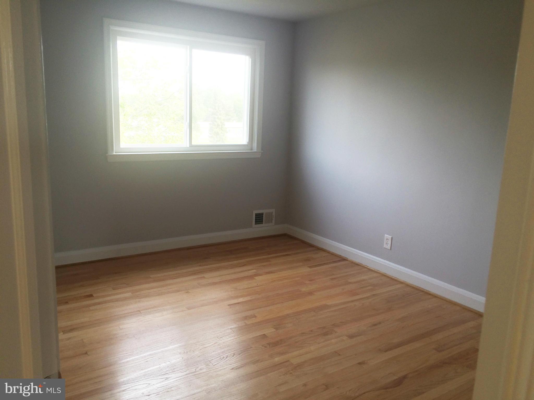 Bedroom (Master)