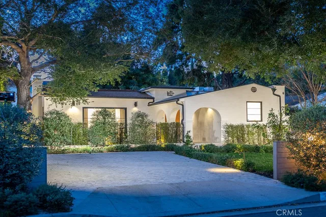 $2,125,000 | 4935 Agnes Avenue, Valley Village, CA 91607