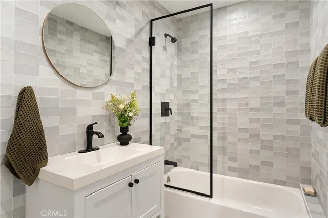 $2,125,000 | 4935 Agnes Avenue, Valley Village, CA 91607