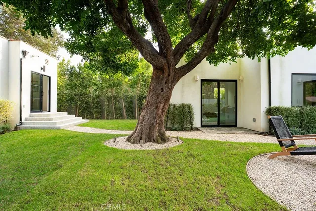 $2,125,000 | 4935 Agnes Avenue, Valley Village, CA 91607