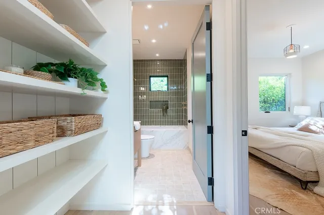 $2,125,000 | 4935 Agnes Avenue, Valley Village, CA 91607