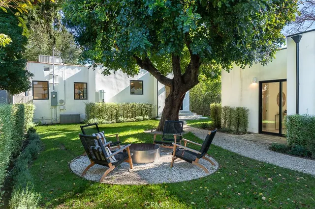 $2,125,000 | 4935 Agnes Avenue, Valley Village, CA 91607