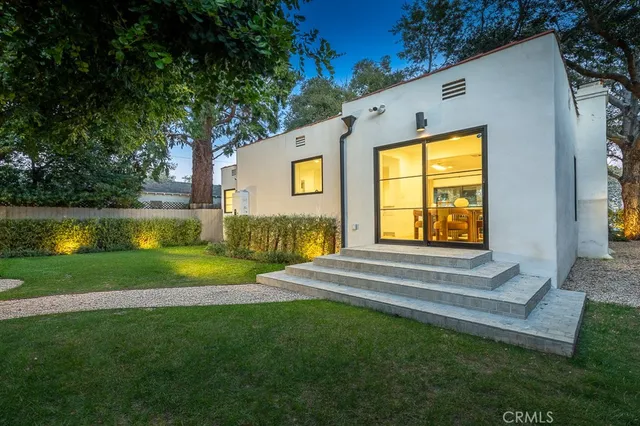 $2,125,000 | 4935 Agnes Avenue, Valley Village, CA 91607