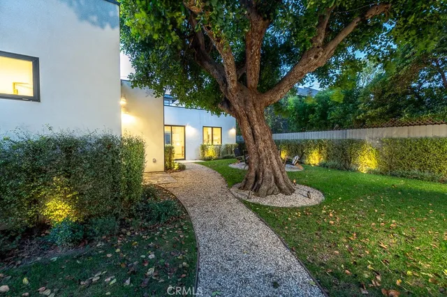 $2,125,000 | 4935 Agnes Avenue, Valley Village, CA 91607