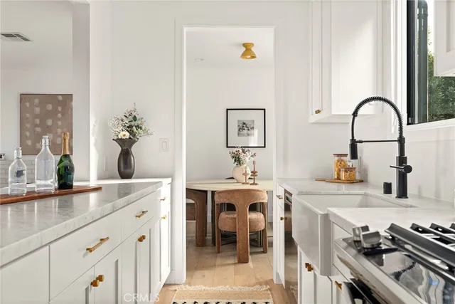 $2,125,000 | 4935 Agnes Avenue, Valley Village, CA 91607