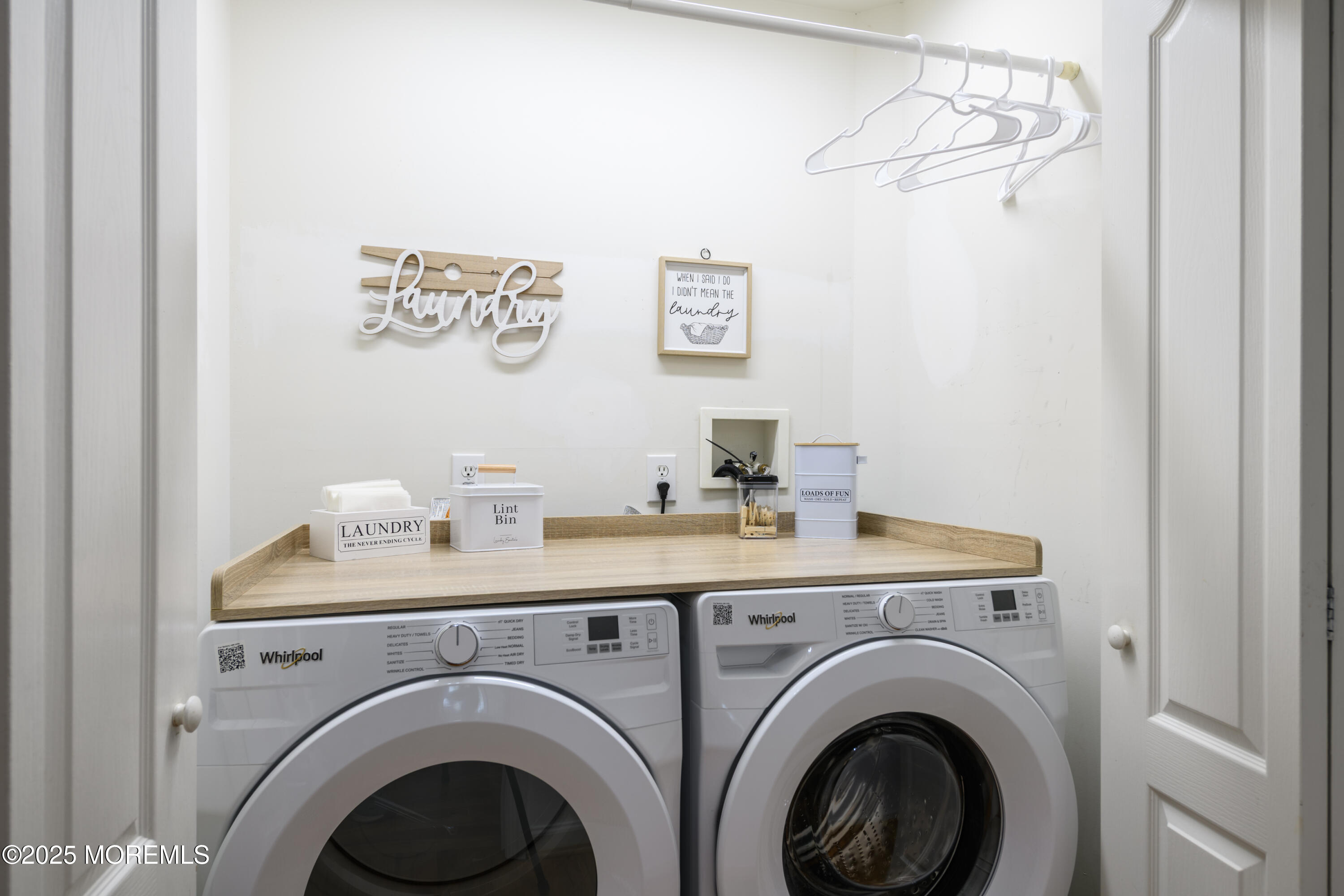 42 Bay Breeze Drive Toms River, NJ 08753 - Photo 16 of 33 a view of livingroom with washer and dryer