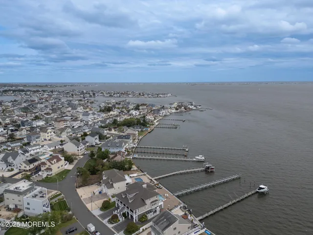 $3,350 | 42 Bay Breeze Drive, Toms River, NJ 08753