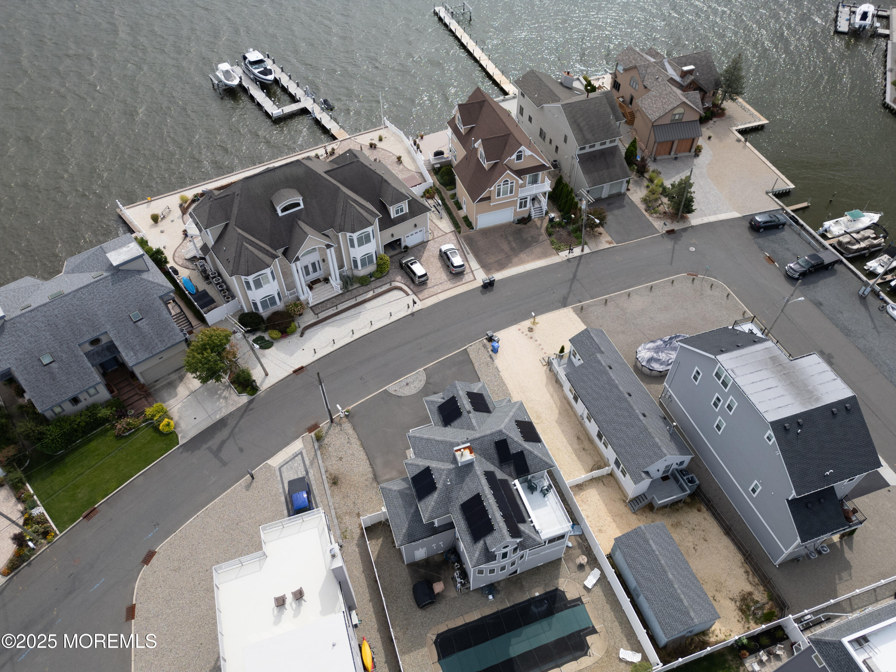 42 Bay Breeze Drive Toms River, NJ 08753 - Photo 4 of 33 an aerial view of a house with a lot of living room