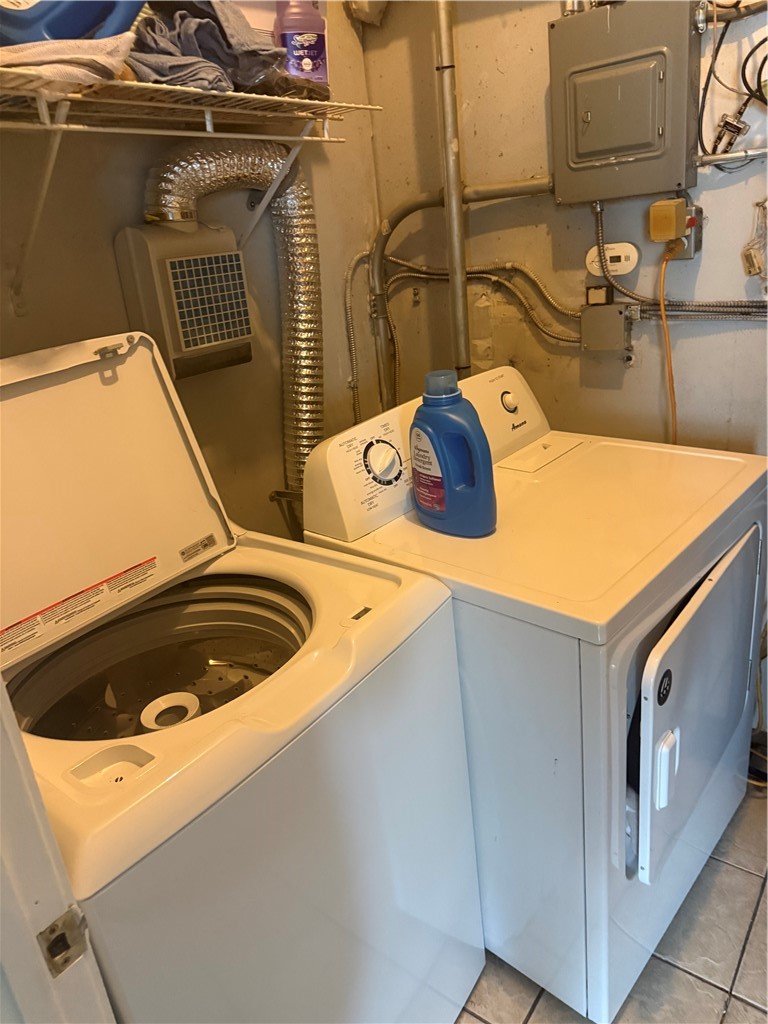 775 Park Avenue Rochester, NY 14607 - Photo 11 of 12 In unit, washer and dryer