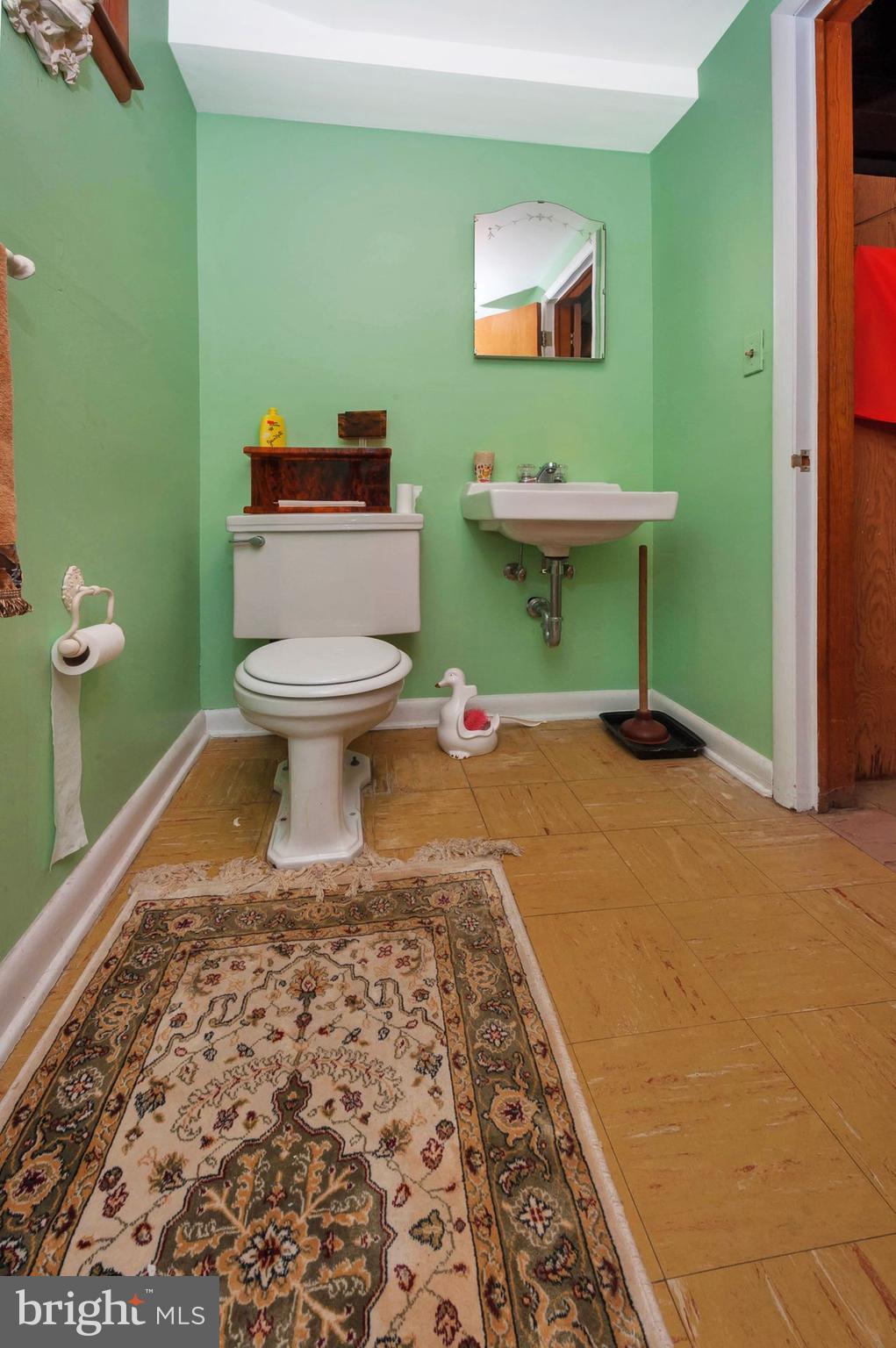 3111 Shelburne Road Baltimore, MD 21208 - Photo 24 of 29 Bath