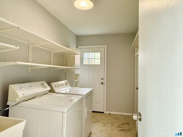 $3,900 | 47 Fuller Drive, West Hartford, CT 06117