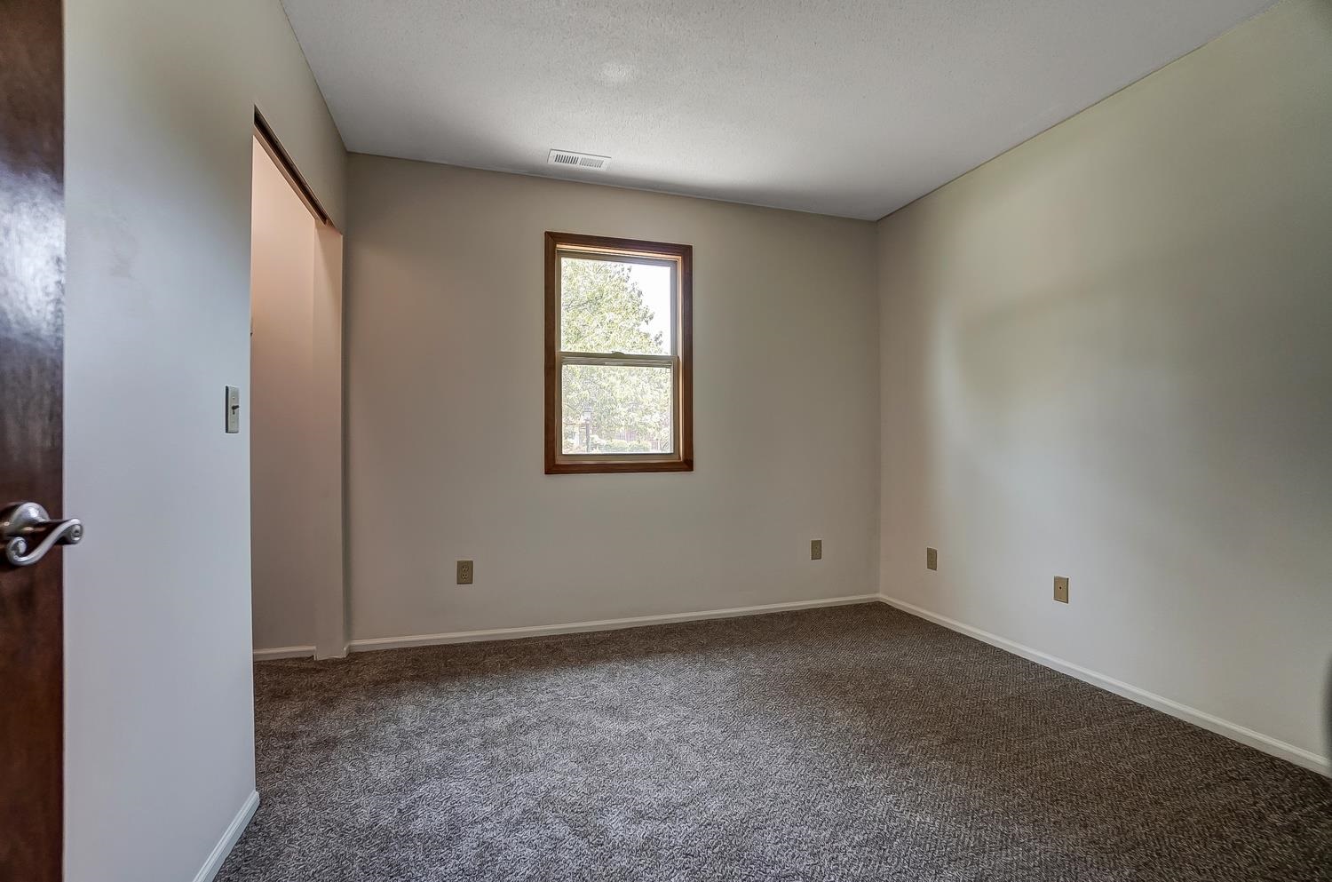 4318 Locust Spring Place Fort Wayne, IN 46804 - Photo 15 of 28 Gallery Image 15