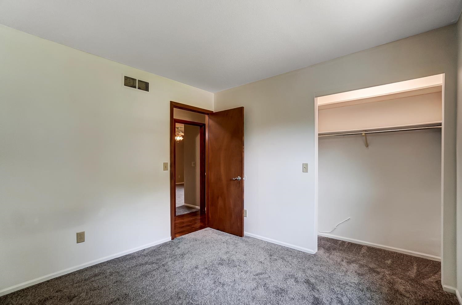 4318 Locust Spring Place Fort Wayne, IN 46804 - Photo 16 of 28 Gallery Image 16