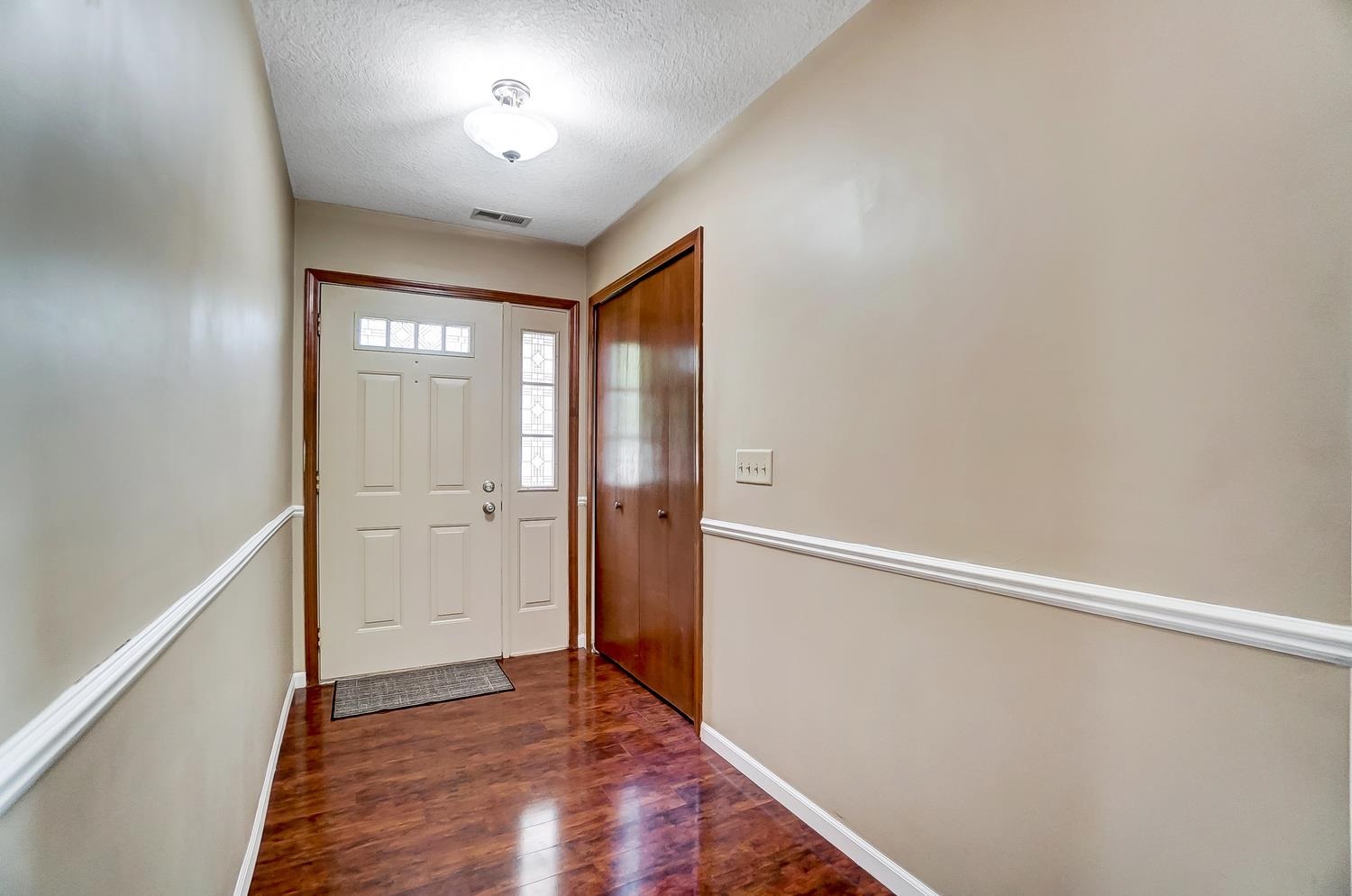 4318 Locust Spring Place Fort Wayne, IN 46804 - Photo 3 of 28 Gallery Image 3