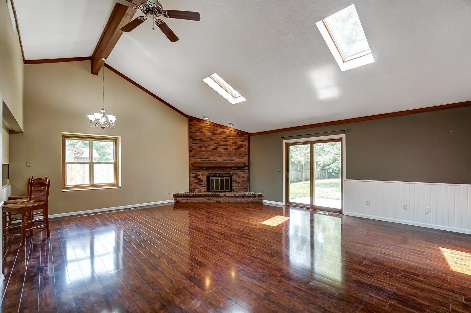 4318 Locust Spring Place Fort Wayne, IN 46804 - Photo 4 of 28 Gallery Image 4