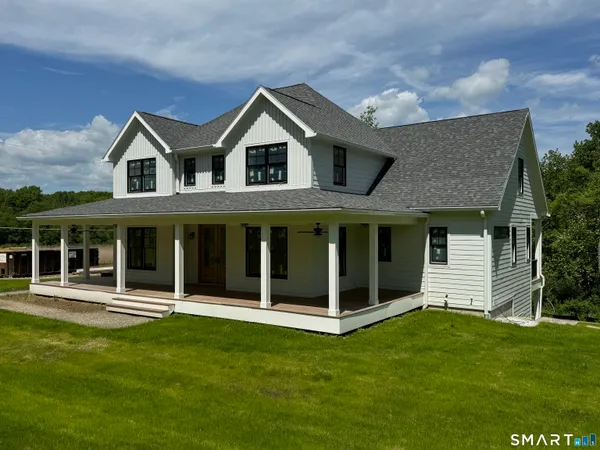 $1,799,000 | 2 Pickett Road, Roxbury, CT 06783