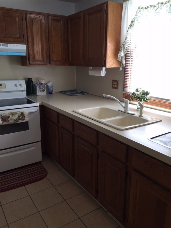29 Old Spring Road Cranston, RI 02920 - Photo 18 of 28 Gallery Image 18