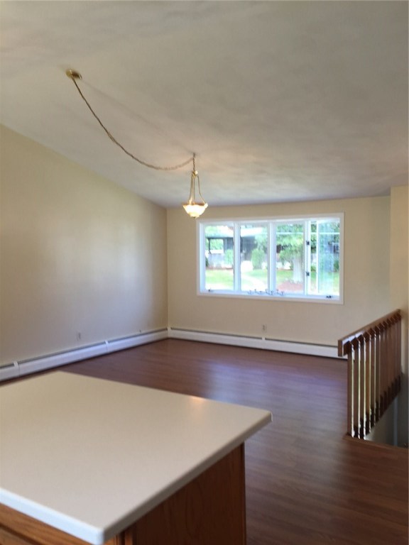 29 Old Spring Road Cranston, RI 02920 - Photo 4 of 28 Gallery Image 4