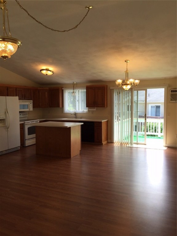 29 Old Spring Road Cranston, RI 02920 - Photo 6 of 28 Gallery Image 6