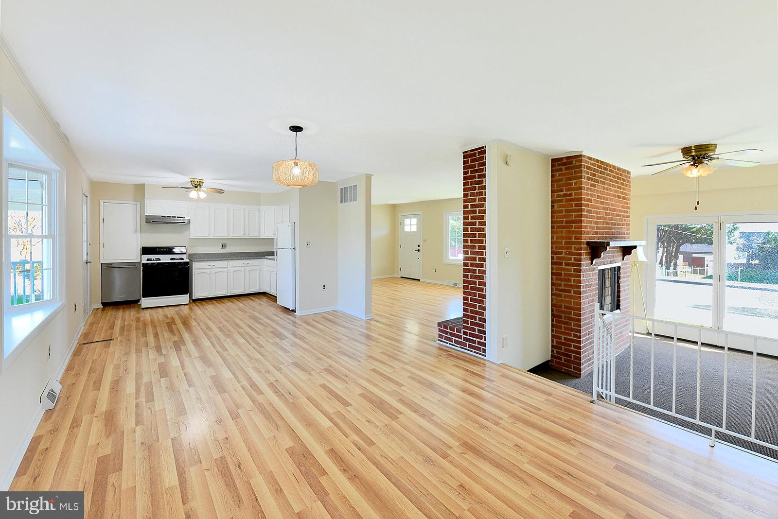 3702 East Joppa Road Nottingham, MD 21236 - Photo 7 of 65 Spacious, sunlit open living area.